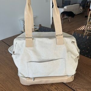 BEIS The Weekender in Beige